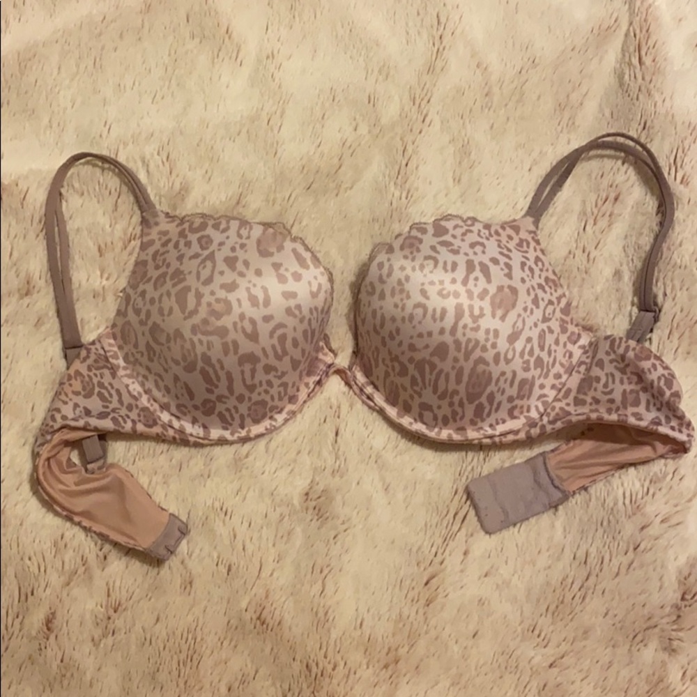 Victoria’s Secret Very Sexy Push Up 36C bra